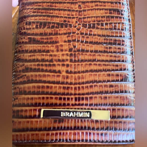 NWT Brahmin Passport Wallet in Caramel All Over Lizard - Picture 1 of 11